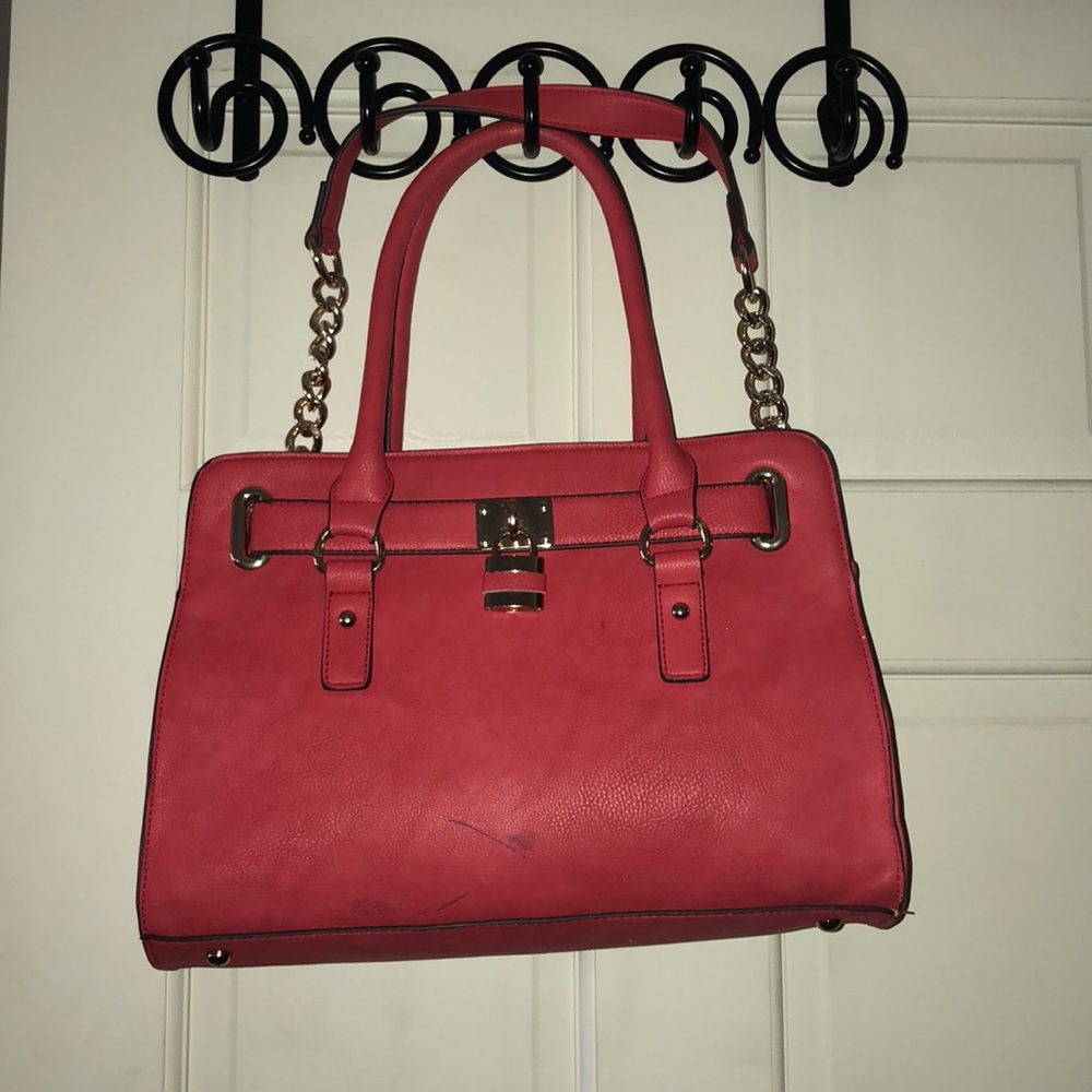 Coral, summer/spring bag.
